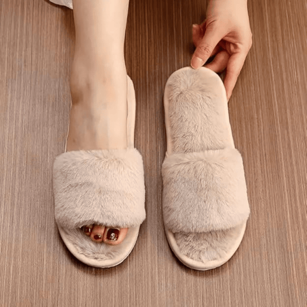 Plush Lined Slippers - Soft Sole, Warm Indoor/Outdoor Slippers with Fluffy Fur